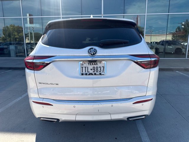 Used 2021 Buick Enclave Avenir w/ Avenir Technology Package FWD image 4