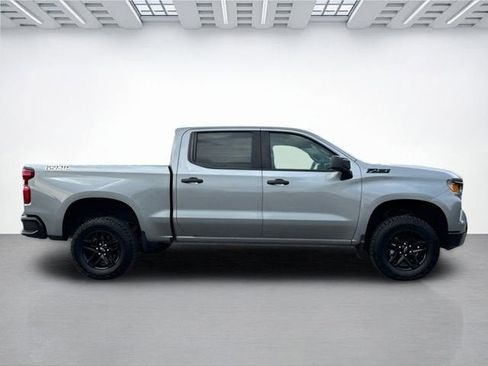 Used 2024 Chevrolet Silverado 1500 Custom Trail Boss w/ LPO, Dark Essentials Package image 3