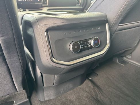 New 2025 Ford Expedition Active image 23