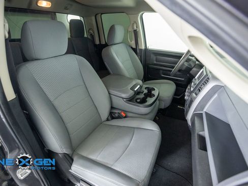 Used 2018 RAM 1500 Express w/ Express Value Package AWD/4WD image 41