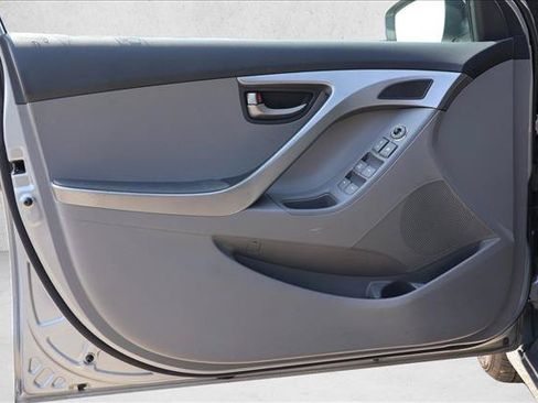 Used 2013 Hyundai Elantra GLS FWD image 12