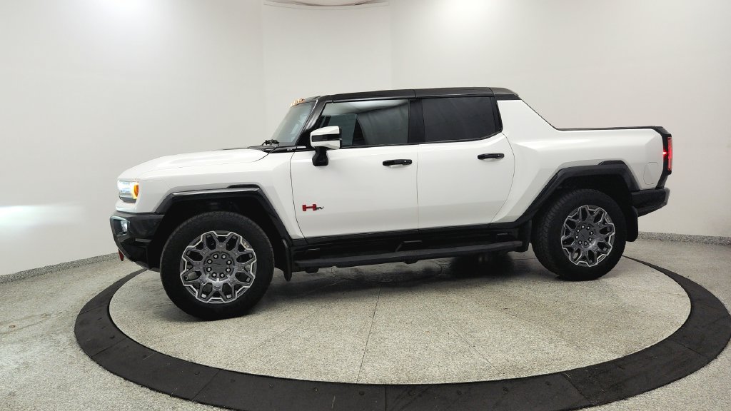 Used 2025 GMC Hummer EV 2X w/ LPO, Sport Package AWD/4WD image 2