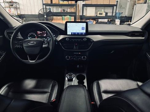 Used 2022 Ford Escape SEL image 23