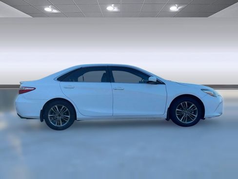 Used 2017 Toyota Camry SE image 8