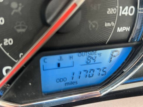 Used 2015 Toyota RAV4 Limited AWD/4WD image 16