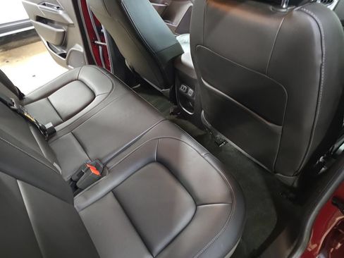 Used 2016 Chevrolet Colorado LT w/ Luxury Package, Chrome AWD/4WD image 12