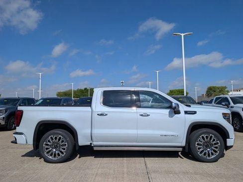 New 2026 GMC Sierra 1500 Denali Ultimate AWD/4WD image 2