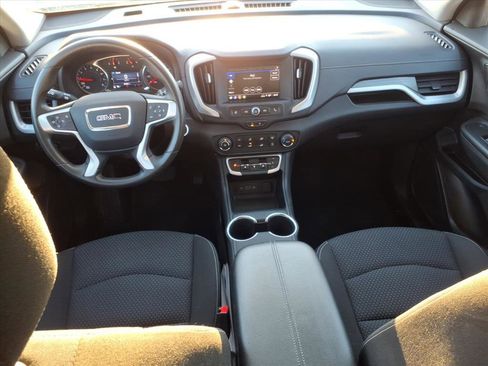 Used 2023 GMC Terrain SLE image 5