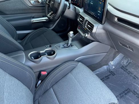 Used 2025 Ford Mustang Coupe RWD image 17