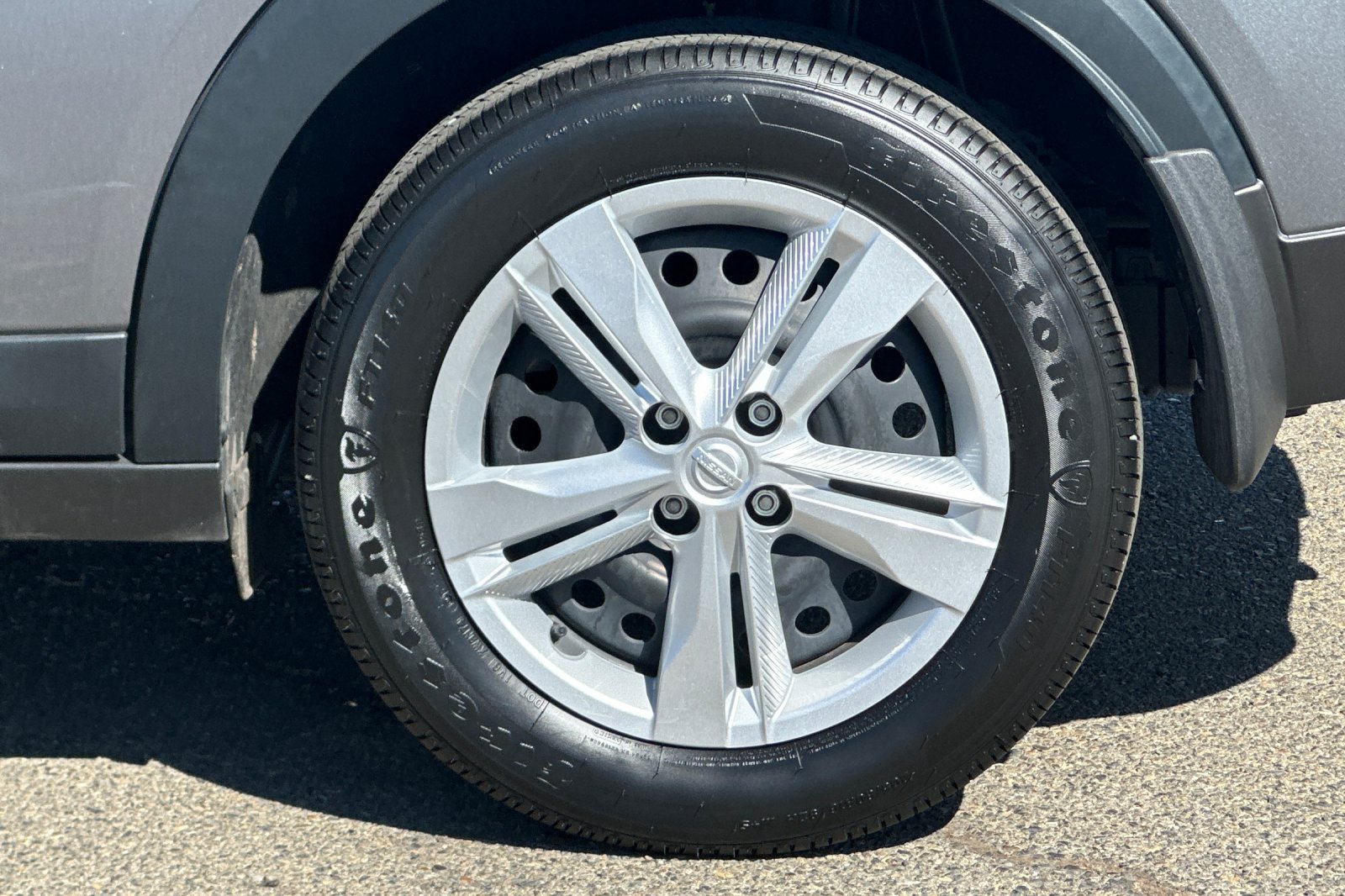 Used 2025 Nissan Kicks Play S FWD image 33