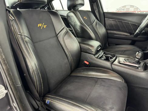 Used 2019 Dodge Charger SXT w/ Driver Confidence Group AWD/4WD image 37