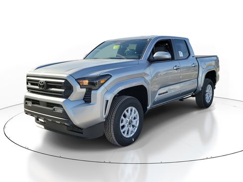 New 2026 Toyota Tacoma SR5 image 2