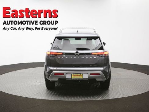 Used 2023 Nissan Pathfinder SL w/ SL Premium Package AWD/4WD image 39