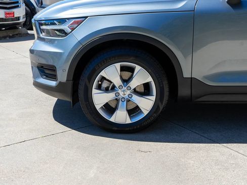 Used 2019 Volvo XC40 T5 Momentum AWD/4WD image 28