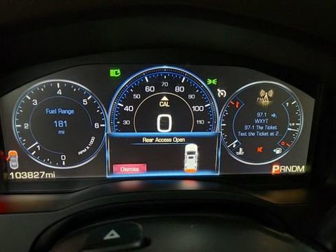 Used 2015 Cadillac Escalade Luxury image 15