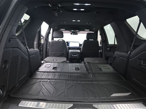 Used 2025 Chevrolet Tahoe RST w/ Comfort Package image 19