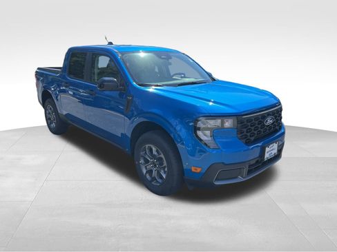 New 2025 Ford Maverick XLT w/ XLT Luxury Package image 6