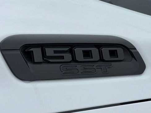 Used 2025 RAM 1500 Big Horn AWD/4WD image 14