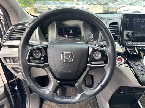 Used 2022 Honda Odyssey Touring image 10