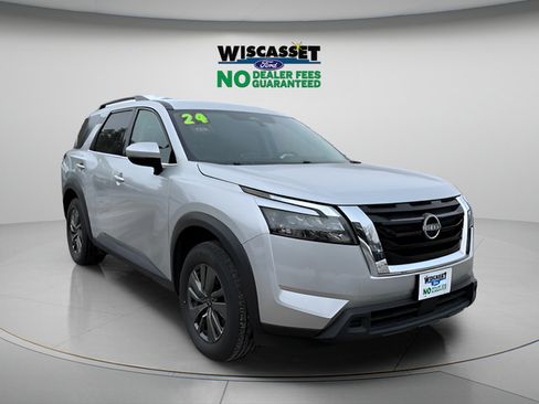 Used 2024 Nissan Pathfinder SV AWD/4WD image 1