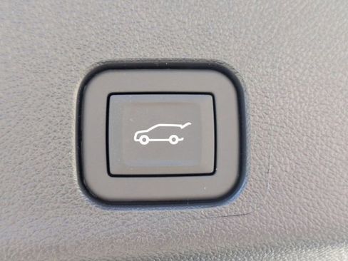 New 2026 Chevrolet Traverse RS image 33