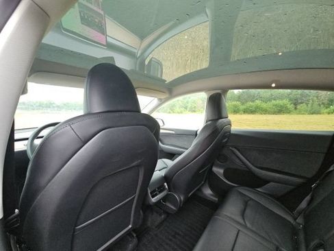 Used 2023 Tesla Model Y Long Range AWD/4WD image 14