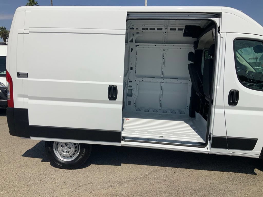 New 2026 RAM ProMaster 2500 w/ Convenience Group FWD image 5