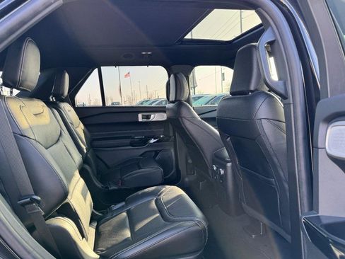 Used 2022 Ford Explorer ST w/ Equipment Group 401A image 13