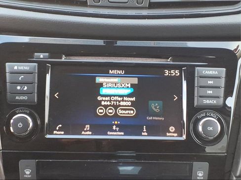 Used 2018 Nissan Rogue SV image 9