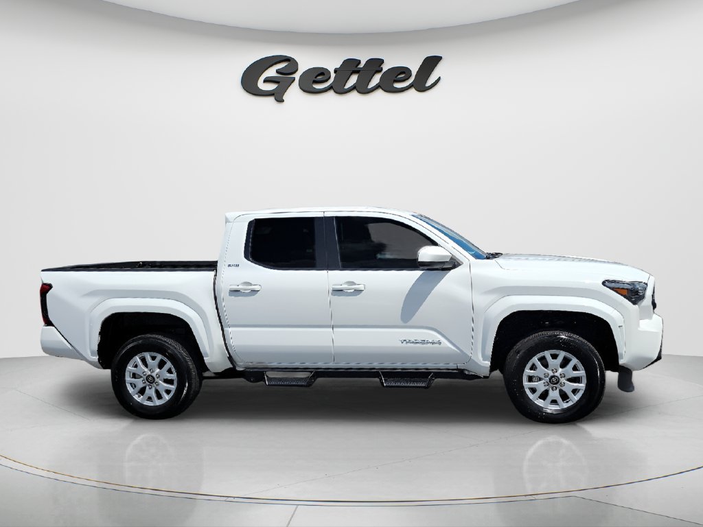Used 2024 Toyota Tacoma SR5 RWD image 4