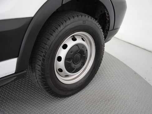 Used 2019 Ford Transit 250 130 Low Roof image 44