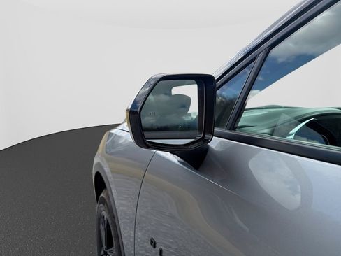 Used 2023 Chevrolet Blazer LT w/ Convenience Package image 12