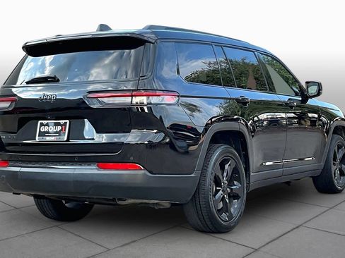 Used 2021 Jeep Grand Cherokee L Laredo AWD/4WD image 13