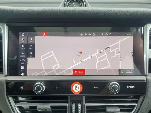 Used 2025 Porsche Macan image 11