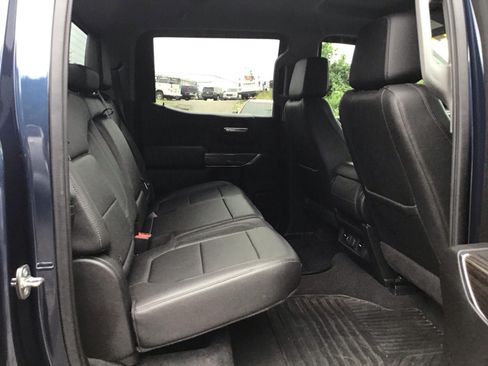 Used 2021 Chevrolet Silverado 1500 LT w/ Convenience Package II AWD/4WD image 4