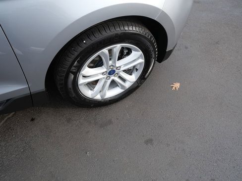 Used 2020 Ford Edge SEL w/ Convenience Package image 32