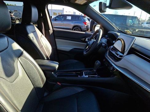 Certified 2023 Jeep Compass Limited image 12