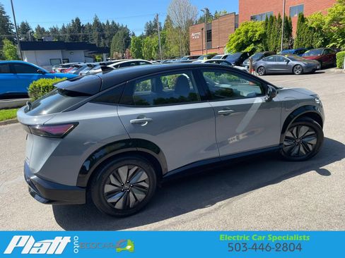 Used 2023 Nissan Ariya AWD image 12