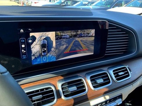 Used 2025 Mercedes-Benz GLE 350 4MATIC image 23