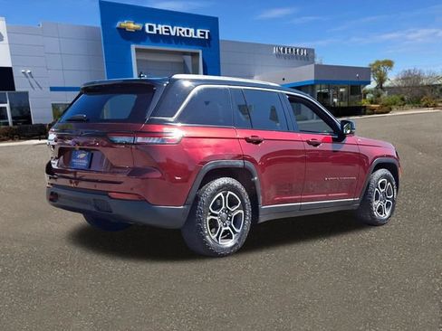 Used 2022 Jeep Grand Cherokee Trailhawk AWD/4WD image 25