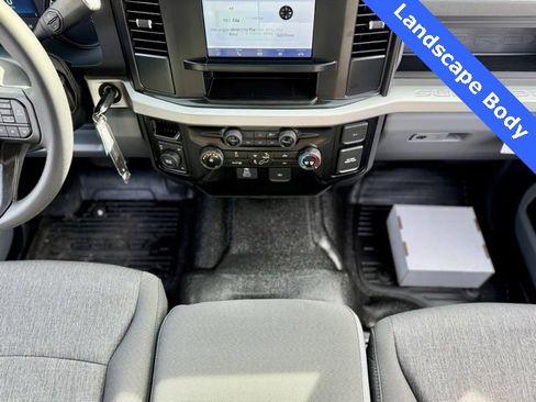 New 2025 Ford F550 4x4 Crew Cab Super Duty w/ XL Chrome Package image 19