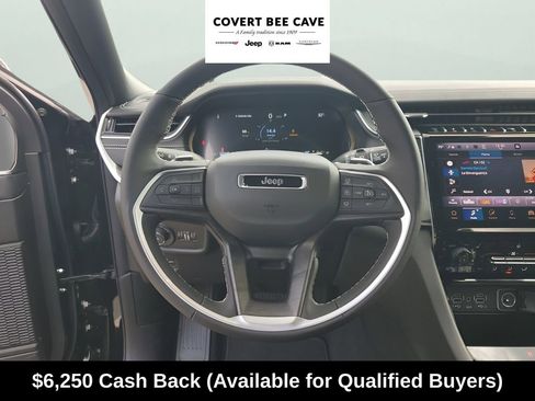 New 2025 Jeep Grand Cherokee Limited w/ Black Appearance Package image 25