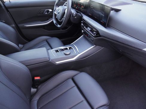 Certified 2025 BMW 330i Sedan RWD image 7