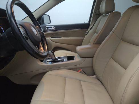 Used 2020 Jeep Grand Cherokee Limited image 17