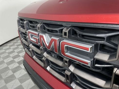 Used 2023 GMC Canyon AT4X image 30