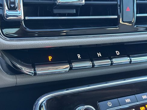 Used 2024 Lincoln Navigator Reserve image 25