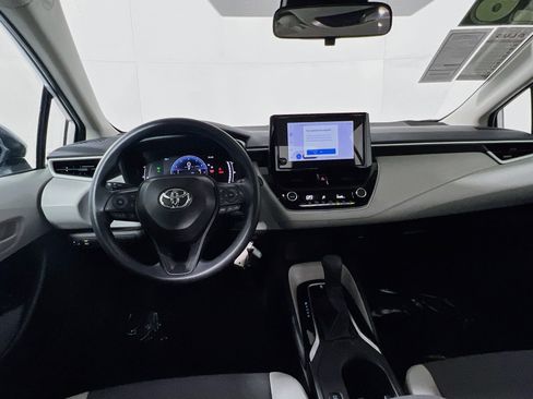 Used 2026 Toyota Corolla LE FWD image 30