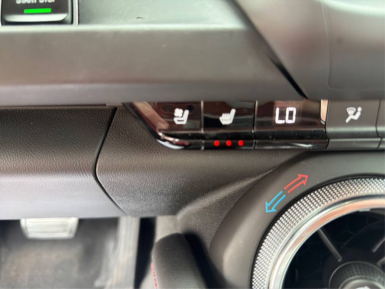Used 2021 Chevrolet Camaro LT w/ RS Package RWD image 31