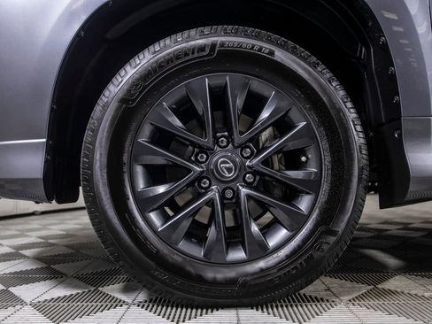 Used 2023 Lexus GX 460 Premium w/ Premium Package image 46