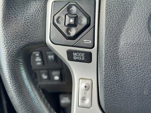 Used 2017 Toyota Tundra image 17